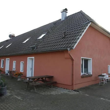 Apartment Charmante Mit Kamin In Zarchlin